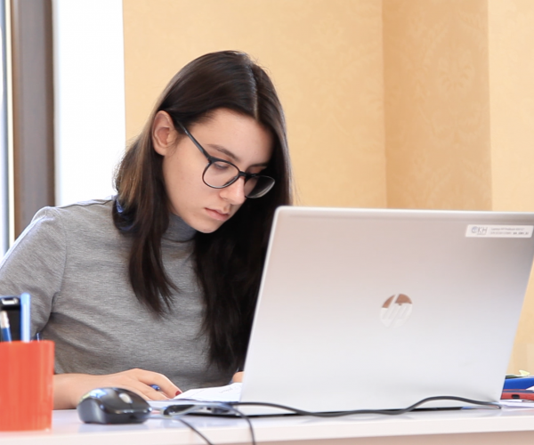 CKH client CKH client working on her laptop